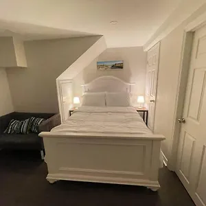 Apartment Lovely Junior 1 Bedroom Basement Toronto