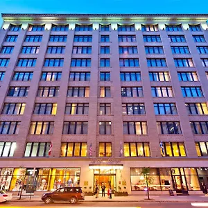 Le Square Phillips Hôtel&suites 4*, Montréal Canadá